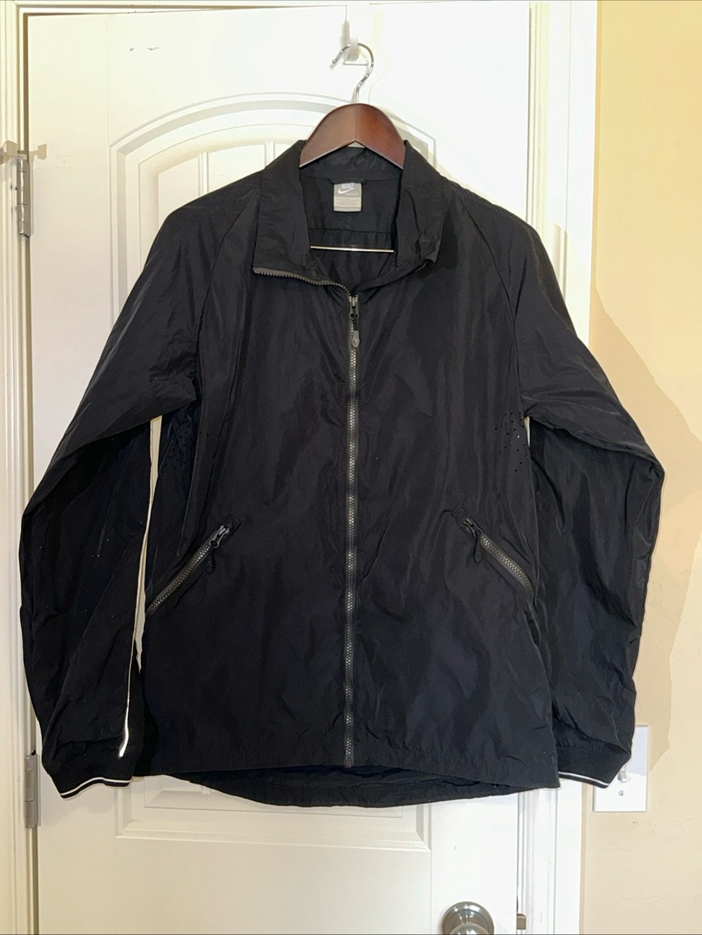 Nike Sportswear Durable Full Zip Pockets Running Jacket L